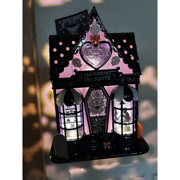 Bath & Body Works Halloween Sweet Shop Projector Wallflower Fragarance Plug 2025 - Picture 9 of 9